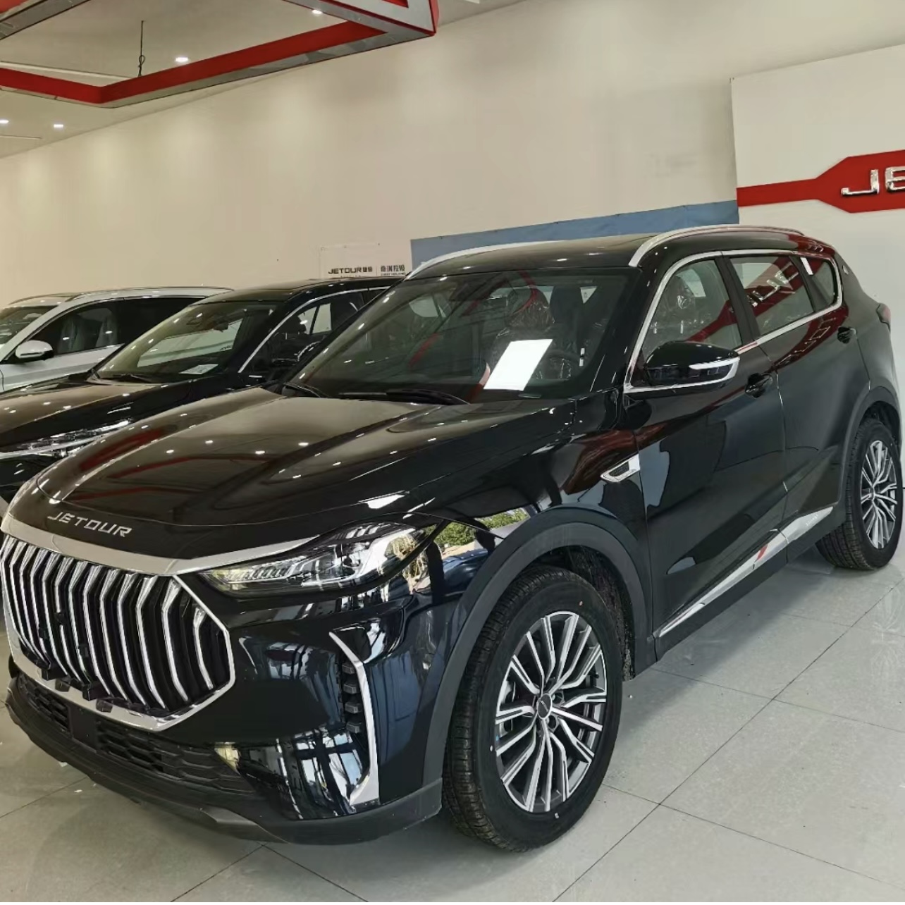 Jetour X70 Plus 2023 Petrol SUV with Electric Copilot Seat Adjustment and LED Headlight