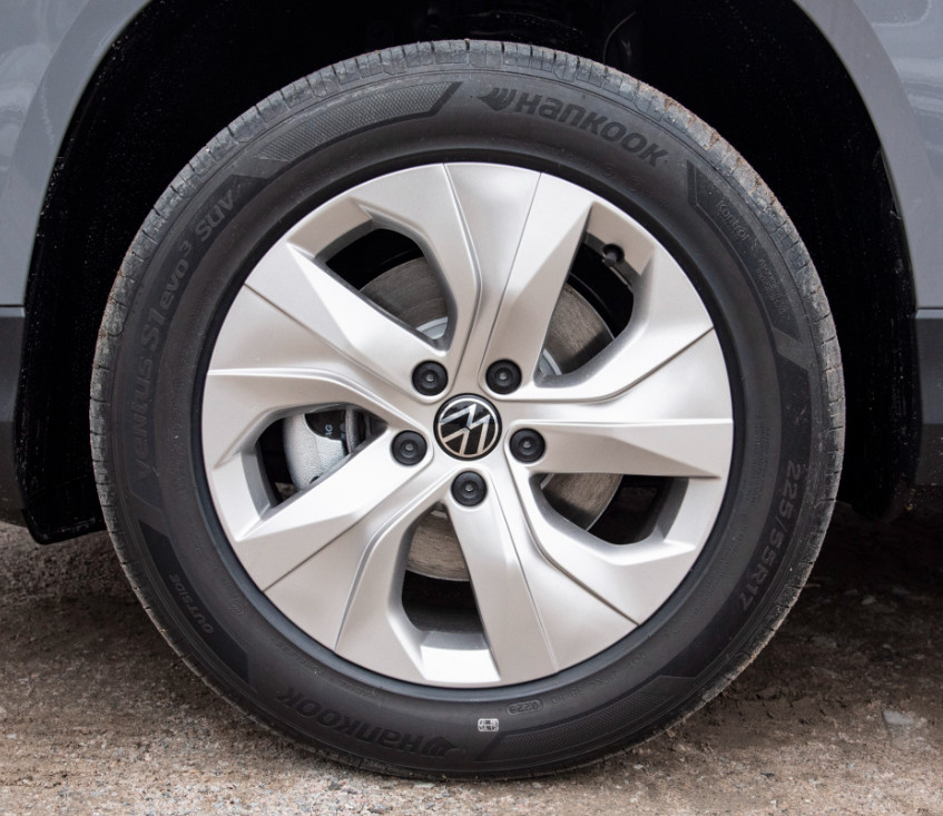 Volkswagen Tharu 2023 330TSI Compact SUV 5 Door 5 Seat