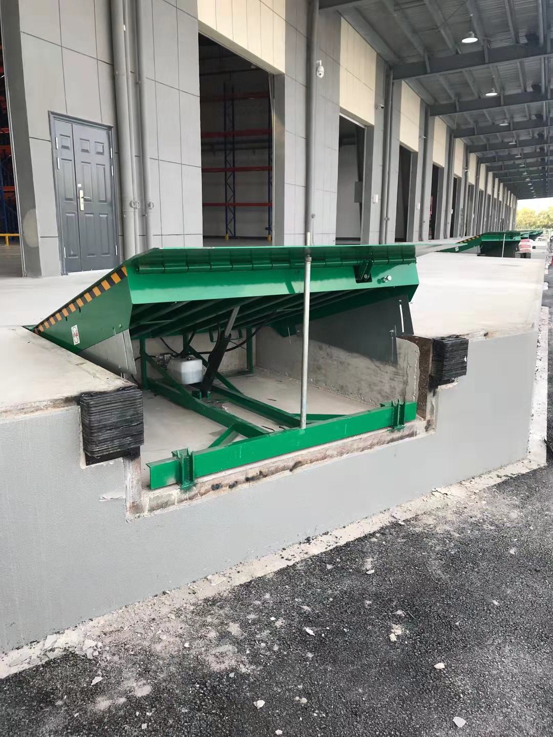 Warehouse Fixed Hydraulic Dock Plate,Dock Leveler, Deck Size 2000mm×2000mm