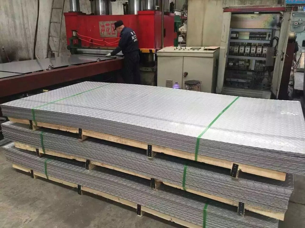 Hot Rolled 201 Stainless Steel Plate Sheet Slit Edge 304 2000mm