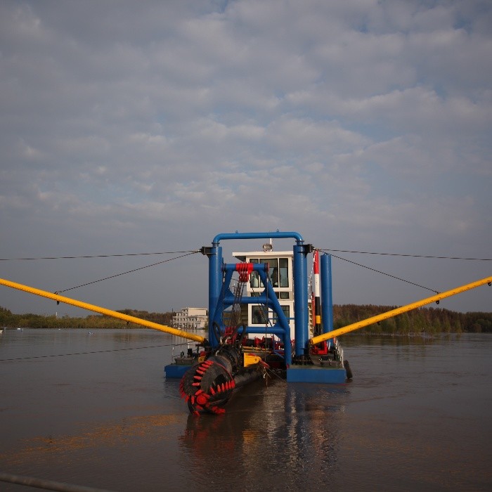 14 inch Model River Sand Dredging Machine For Various Dredging And Reclamation Applications
