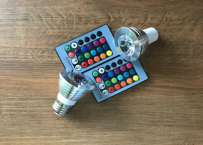 Shopping Mall RGB 3 Watt LED Spot Bulbs With Remote Control 16 Colors 24 Keys