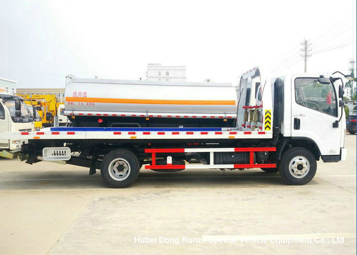 FAW 3 Ton Road Wrecker Tow Truck / Transporter Recovery Truck With Crane EURO 5
