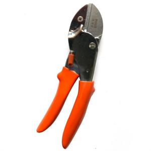 China Professional Sharp Bypass Hand Pruner Garden Cutting Shears Scissors Tree Cutting on sale