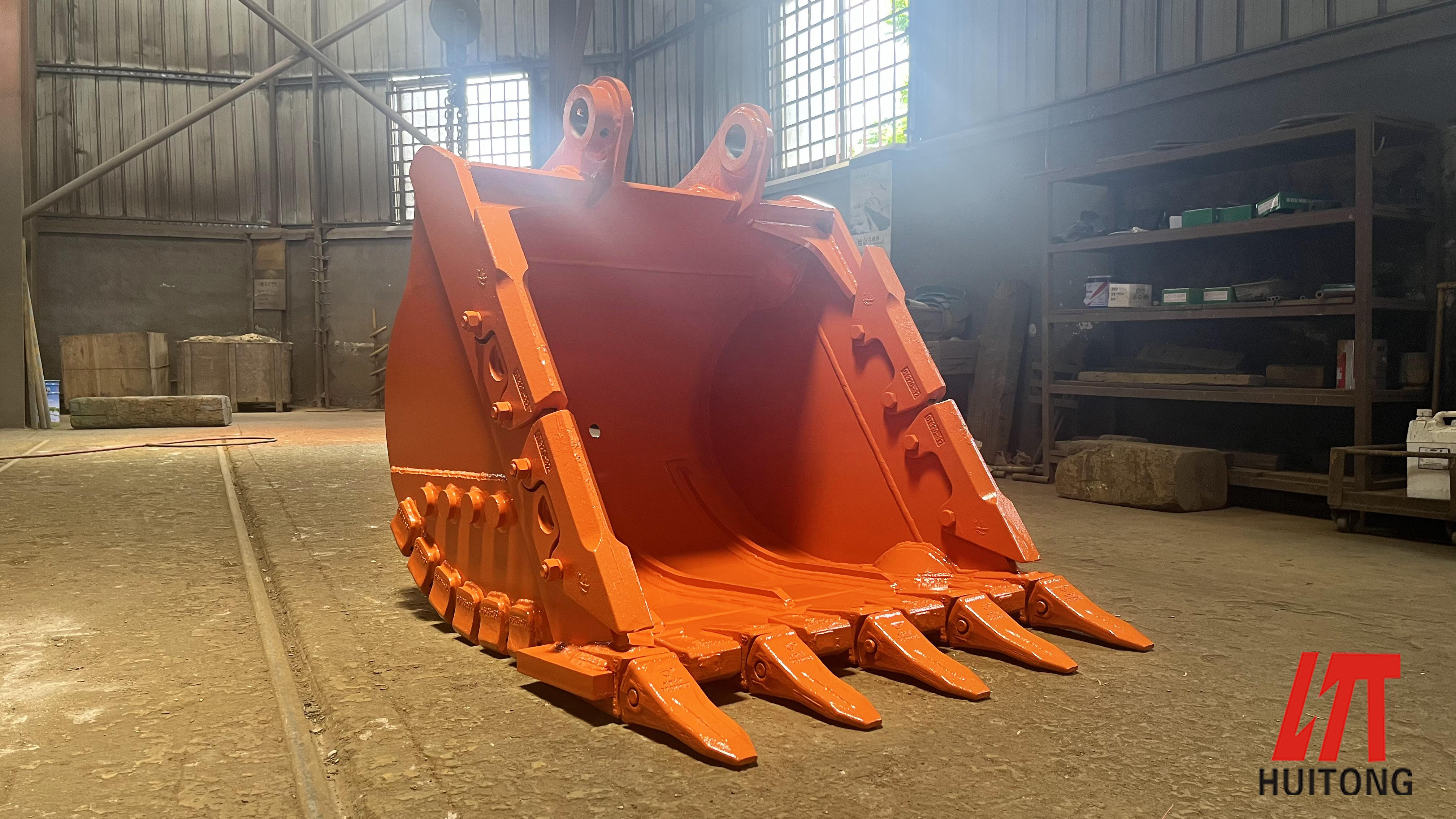 Heavy Duty Yellow/Black Excavator Rock Bucket with Strength Teeth