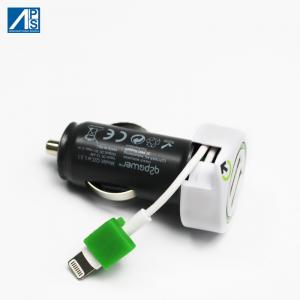 China OEM ODM IPhone Car Power Adapter 3 USB Car Charger With Retractable Lightning Cable on sale