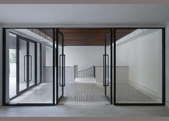 High Thermal Stability Clear Tempered Glass Flat / Curved Shape For Indoor Partition