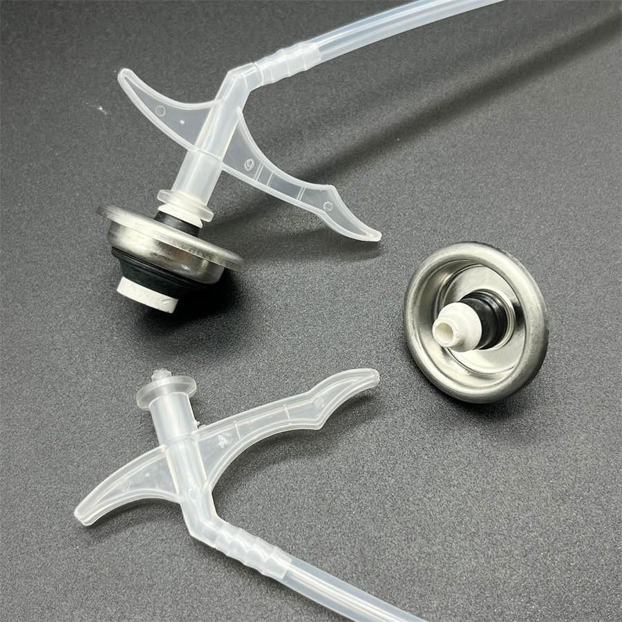 Durable Straw Applicator for PU Foam with Short Stem - Precision Tool for Insulation and Sealing Applications