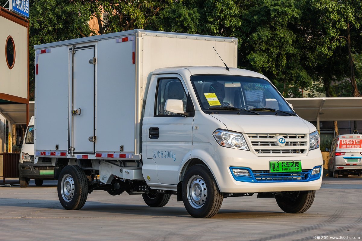 EEC Electric Cars With EEC Approval For Delivery 2023 COC l7e 4730*1670*1960mm Seats 2