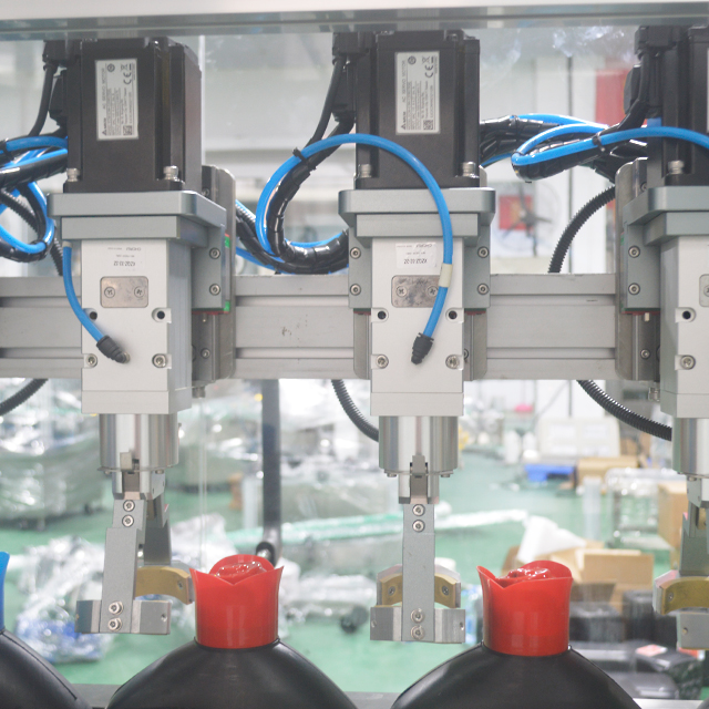High Production Speed 3L Plastic Bottle Shampoo Bottling Line with 20 Filling Nozzles