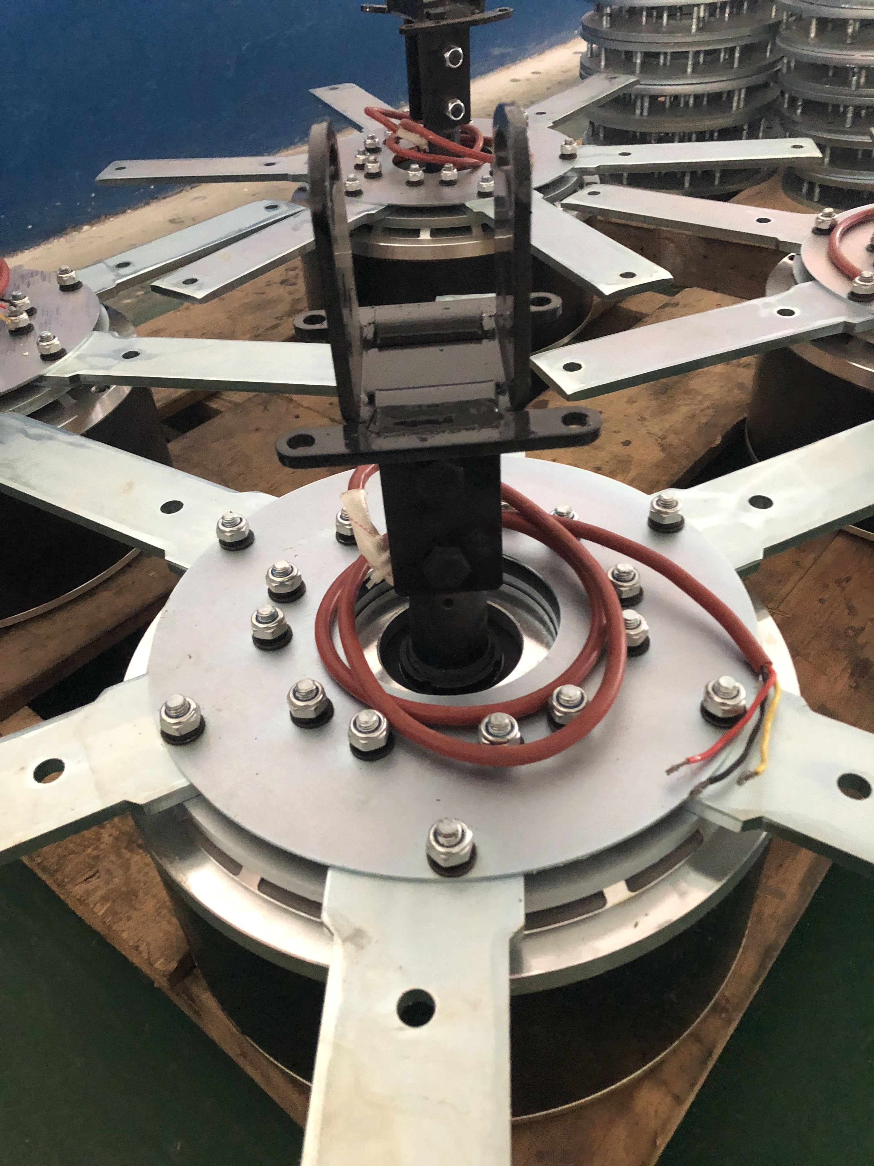 Aluminum Alloy Blade Industrial Ceiling Fan 24ft 1.5kw Big Ceiling HVLS Fans