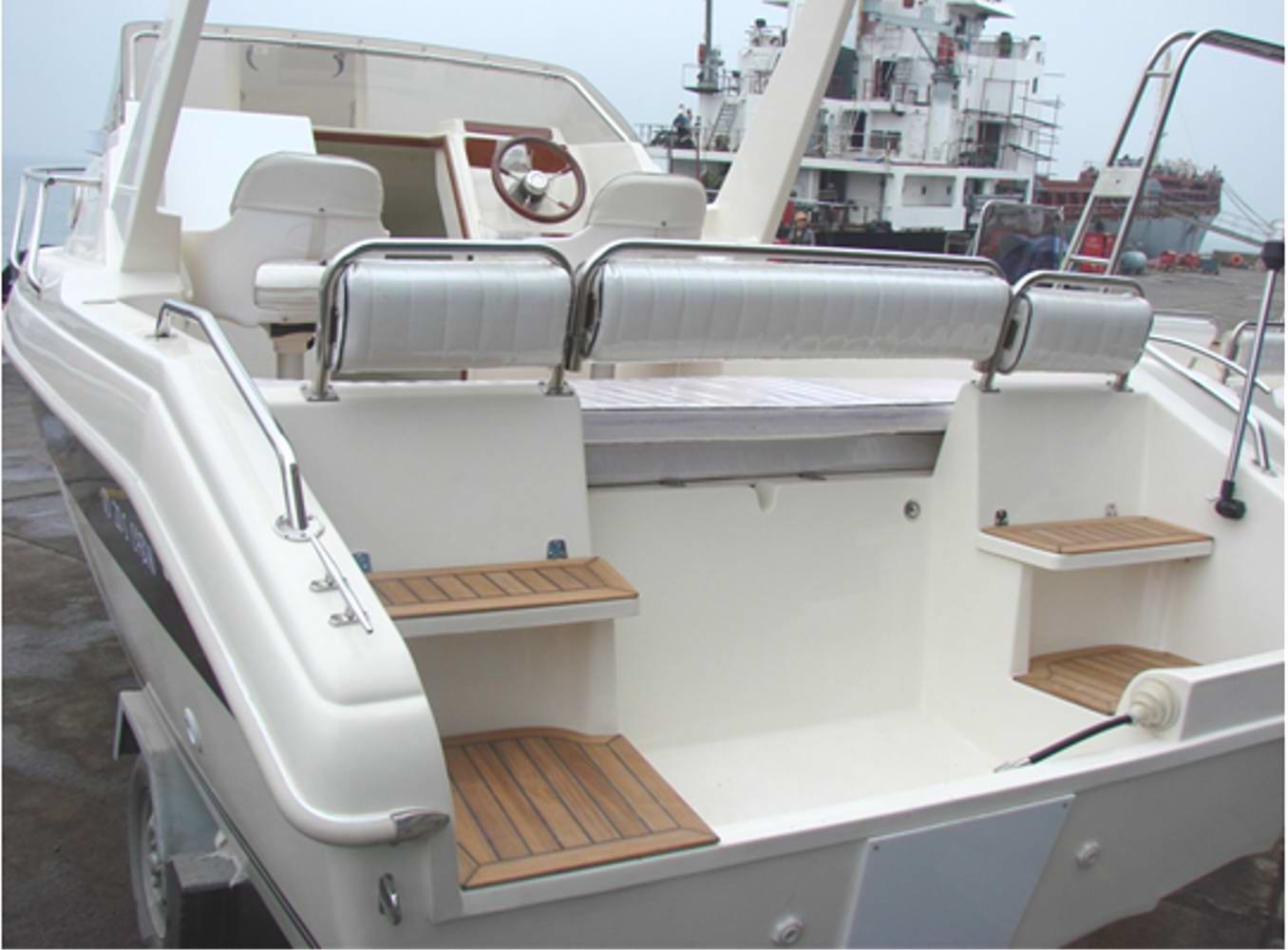 6 Personal Simple Pleasure Yacht 6.15 M Ocean Sailing Yachts With Washing / Skylight