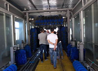 Support OEM -Chic Design Style Automatic Car Wash Machine for North/South America