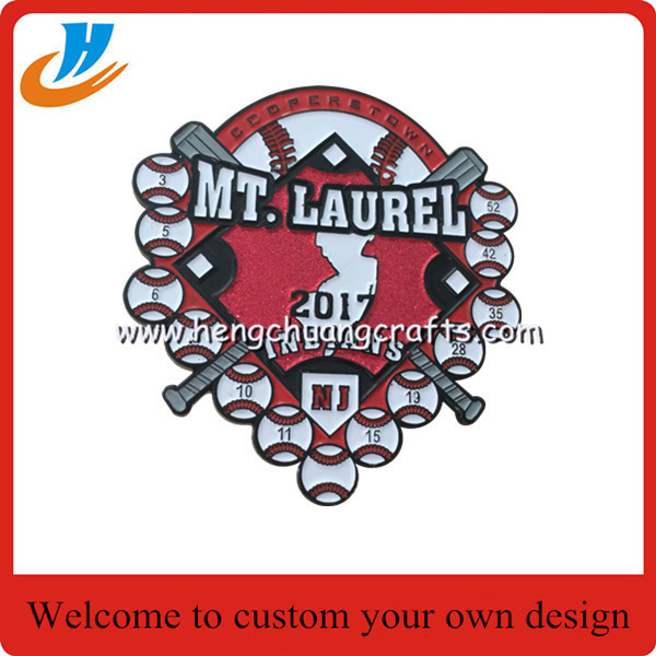 Custom simple designs and colors baseball badges/soft enamel baseball pins