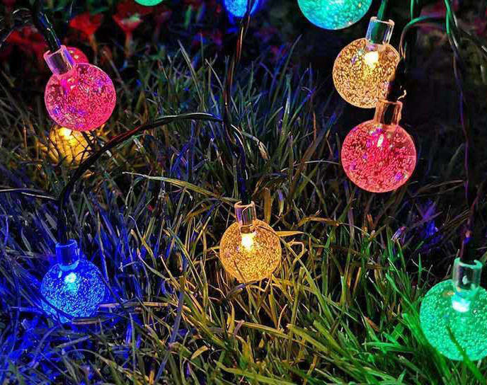 IP65 Hanging Solar Ball Light 46ft SMD0603 With 60 Bubble
