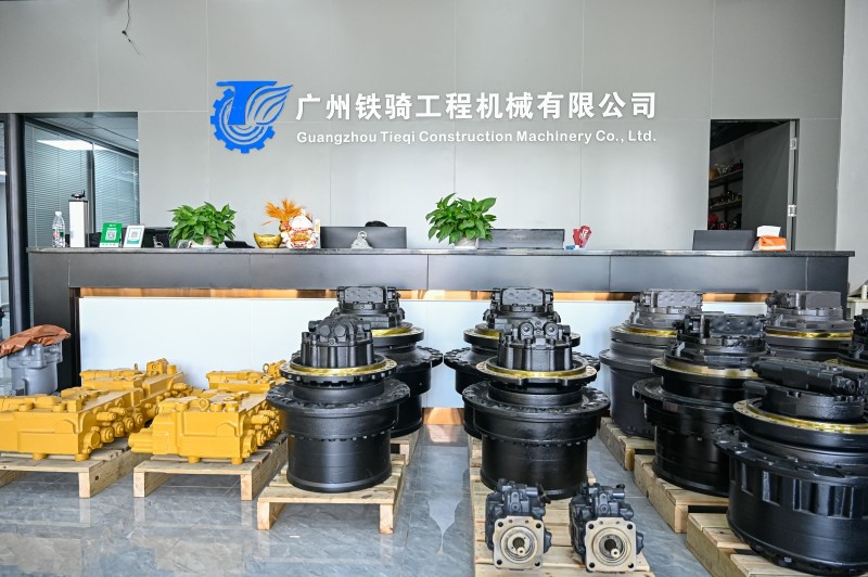 Mini Excavator Control Valve Assembly 723-26-13101 723-26-13100 For Komatsu PC60-7 Pc70-7