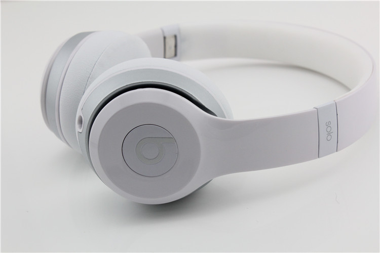 Beats by Dr. Dre Solo2 Headphones (wired) - White come from gold ren group ltd made in china from grgheadsets-com.ecer.com