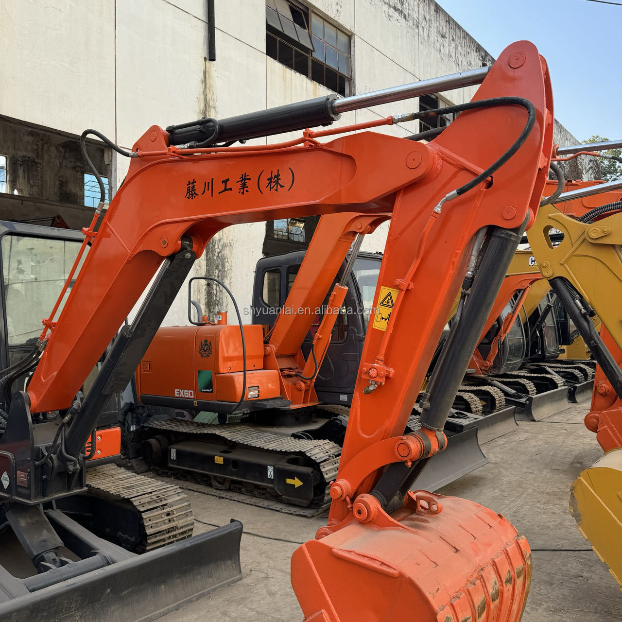 Original Hitachi ZX68USR Excavator 6380kg Caterpillar Mini Digger ZX60 Used Excavator