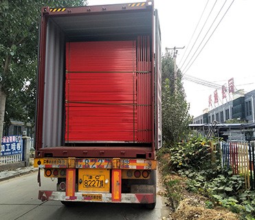 H8’/2430mm*W10’/3048mm temp fence1.2"/30mm *1.5mm wall thick mesh spacing 2"x4"/50mmx100mm*8gauge powder coated interpon