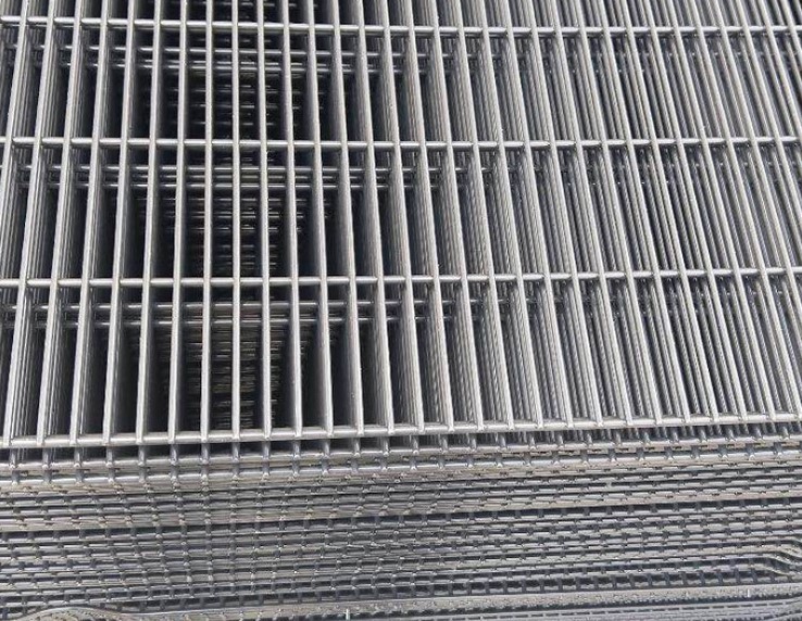 2.4m 358 Anti Climb Security Fencing Anti Cutting Mesh For Residential Garden