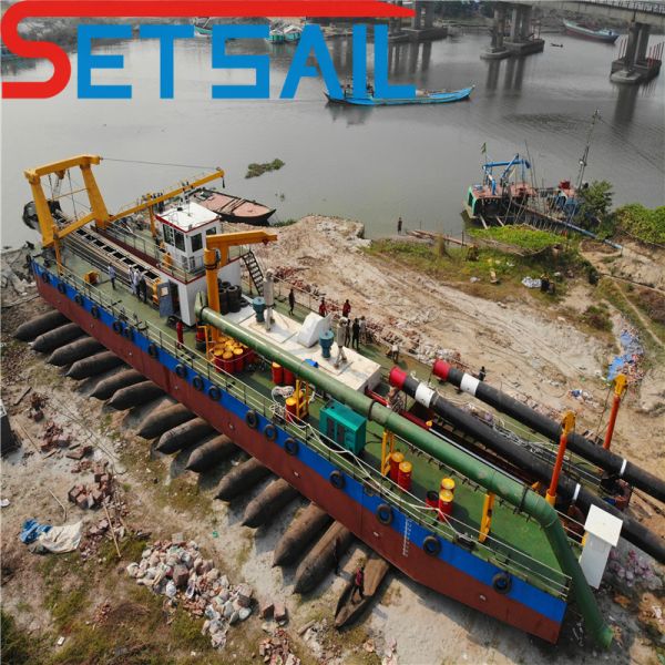 24 Inch Cutter Suction Dredger for Dredging Sand in Sea