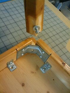 Metal Accessories Wooden Bed Connectors for Furniture Stamping Punching Bending Process