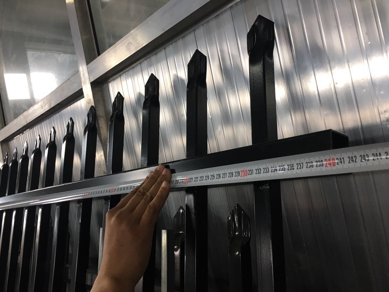 Quality Galvanized Tubular Steel Fencing stain black interpon Powder Anti UV ,Garrison Fence