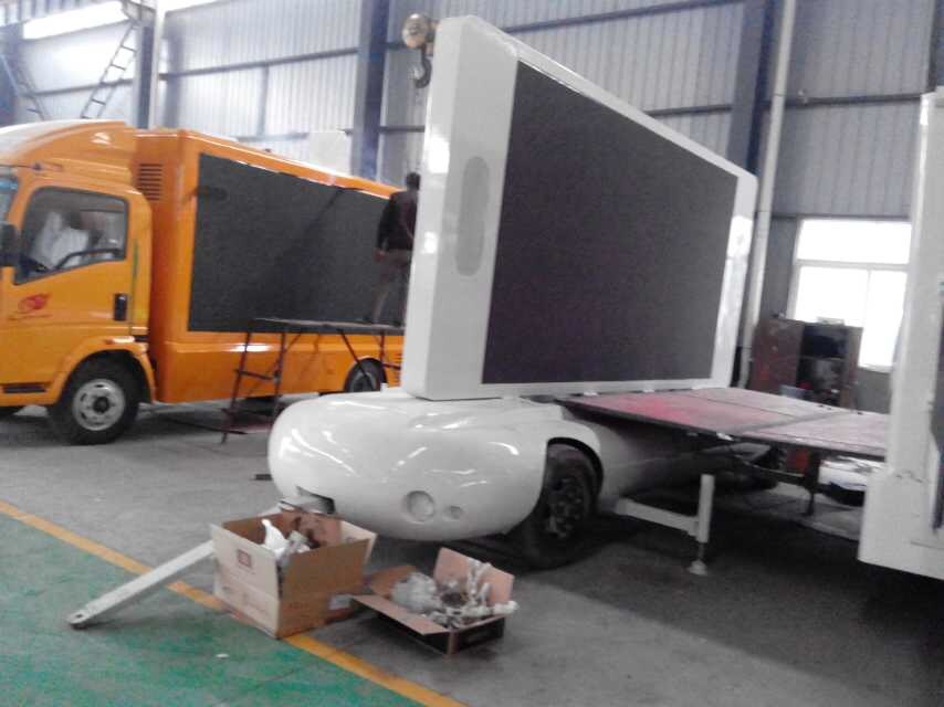 Custom Outdoor Led Mobile Billboard P6 DC12 - 36V Input Voltage Long Life Time
