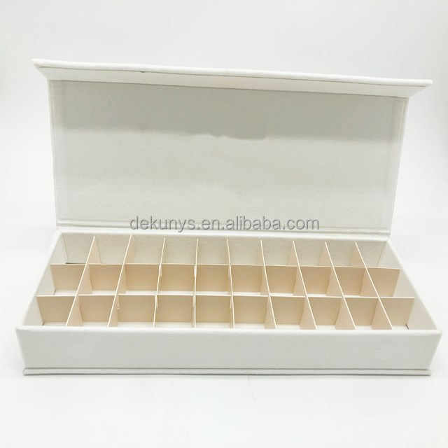 Recyclable Gift Christmas Cardboard Chocolate Box Magnetic Closure Custom