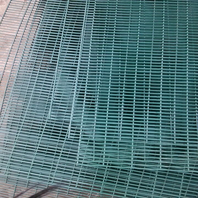 security mesh fence (2).jpg