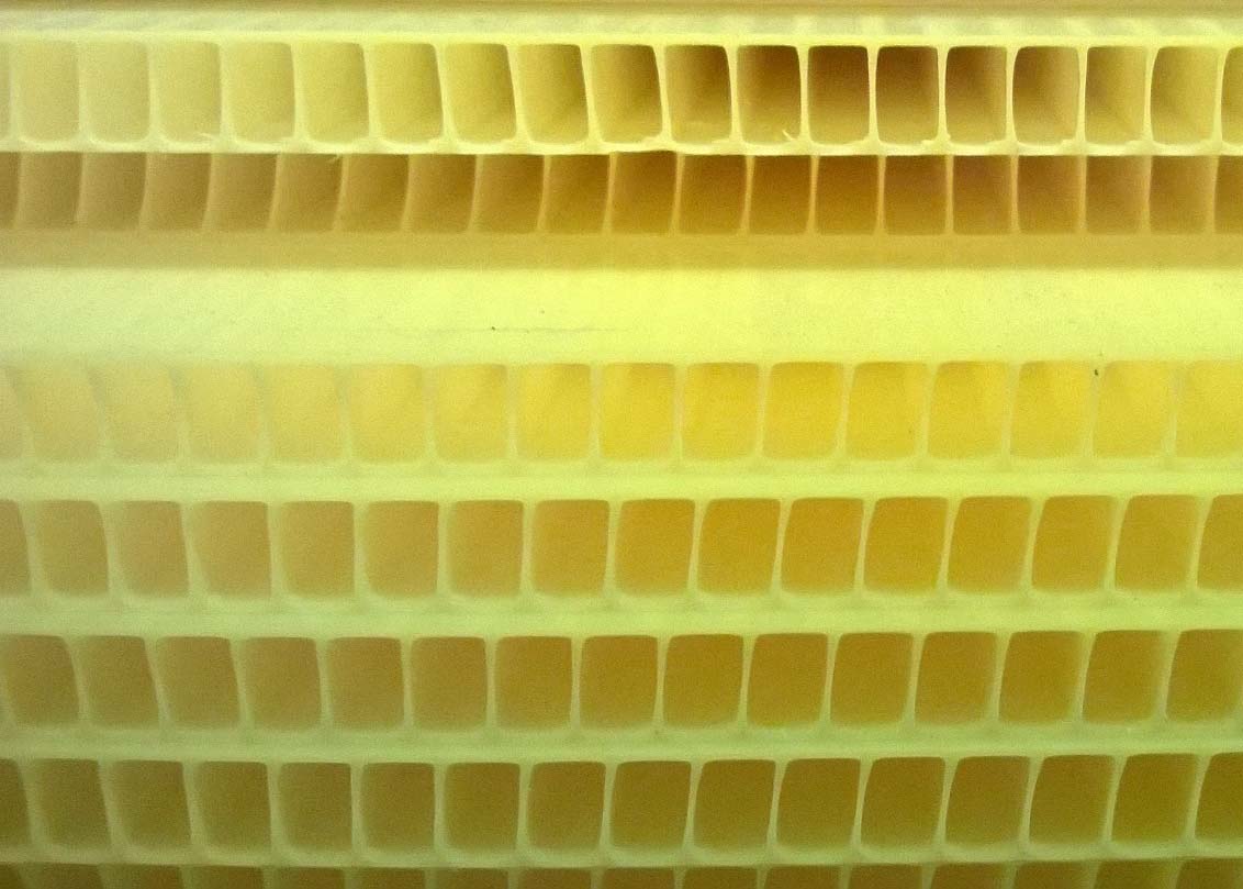 PP or PE material corflute sheets structure picture