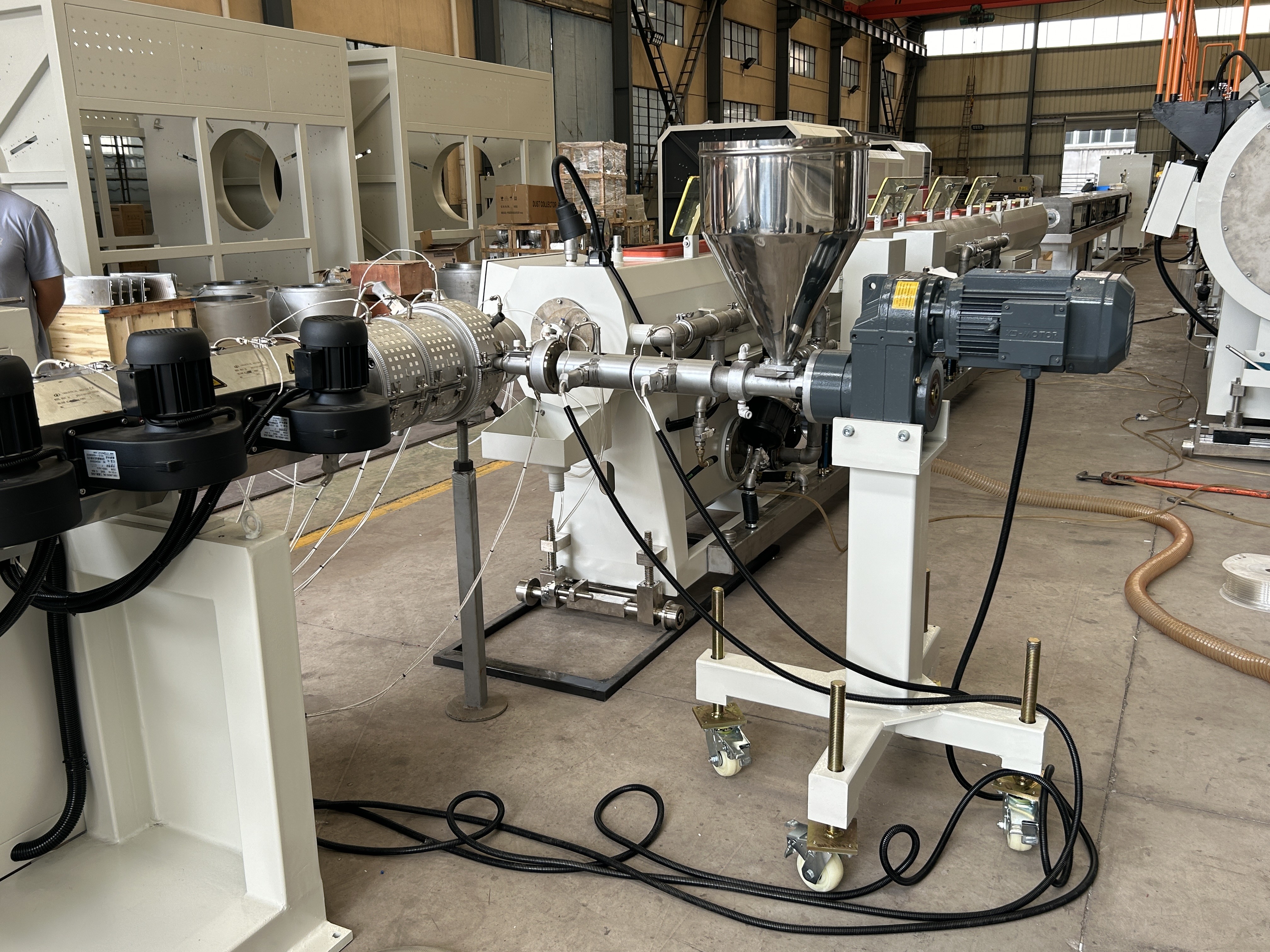 Plastic PPR HDPE UPVC PVC Water Drainage Extruder Agricultural Drip Irrigation Hose Tube Electric Conduit Pipes Extrusion Making Production Machine