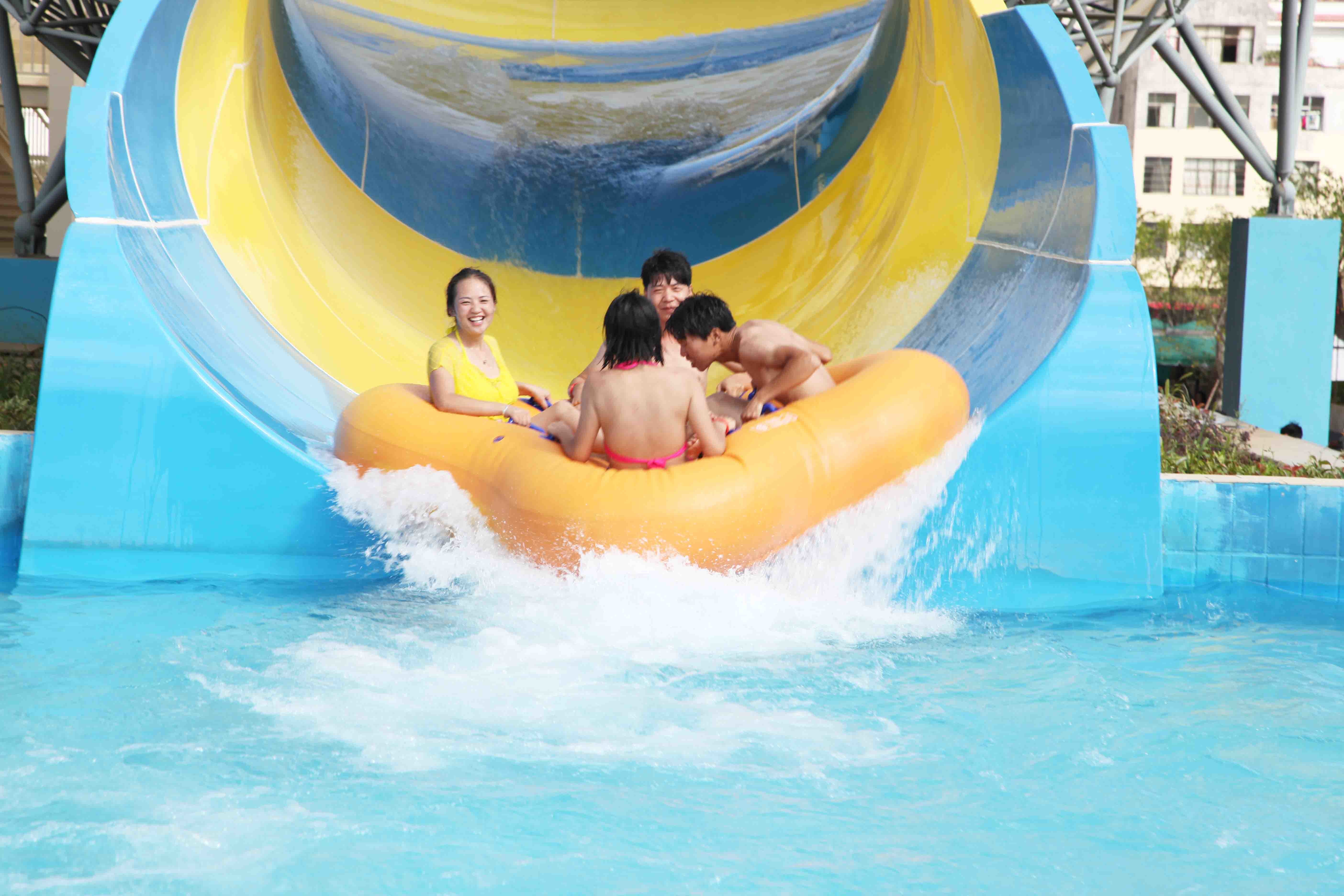 Thrilling Commercial Fiberglass Water Slides Maximum Speed Of 12m / S