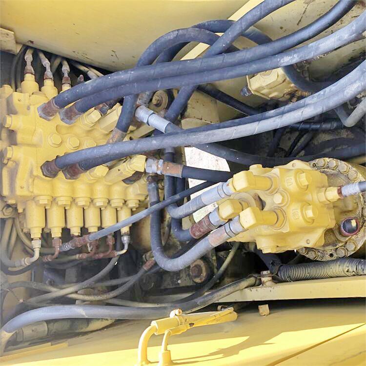 64KW Power Komatsu PC120 6 Excavator With Cummins Engine