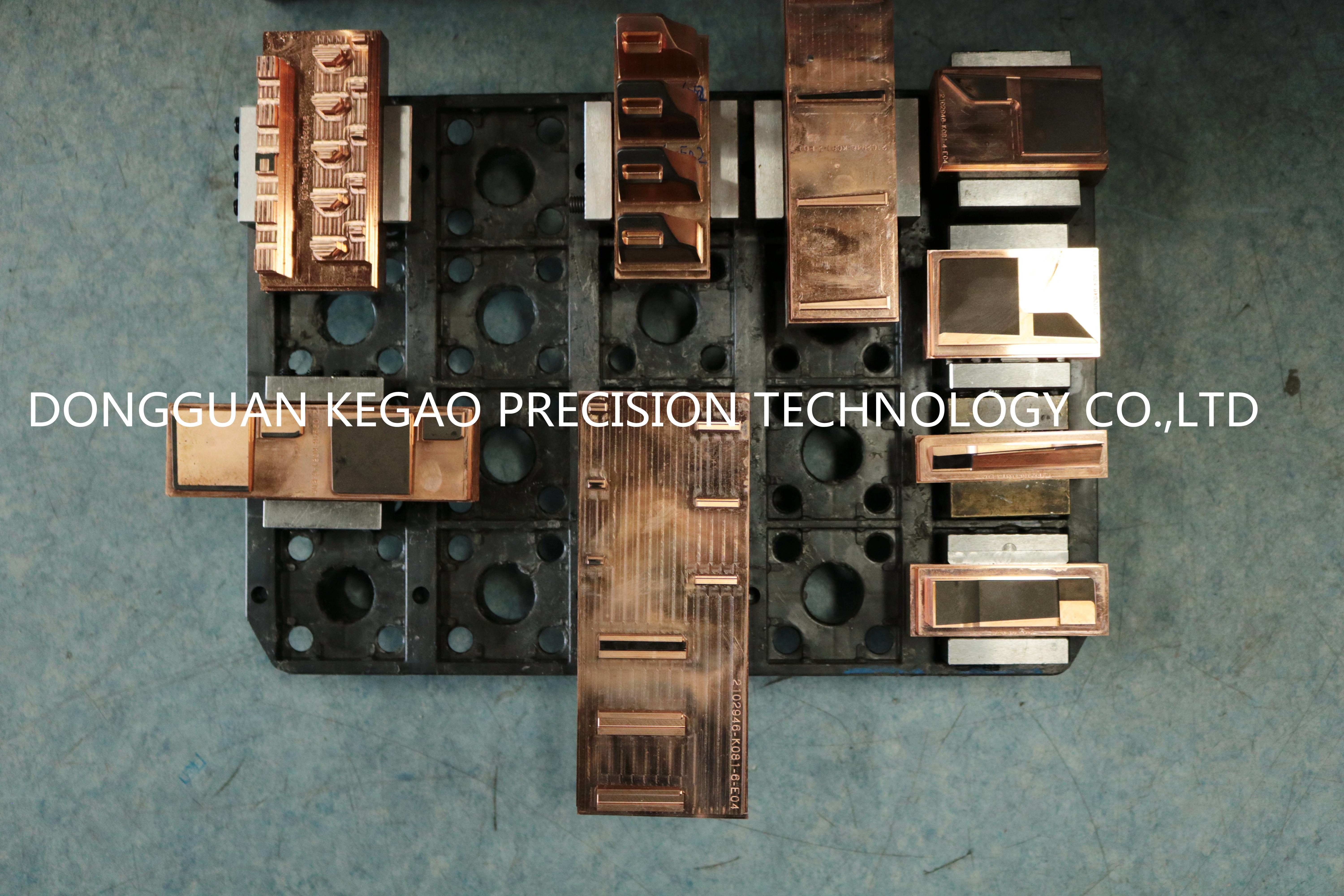 S45C Plastic Injection Components , OEM Mold Steel Plate 0.003mm EDM Accuracy