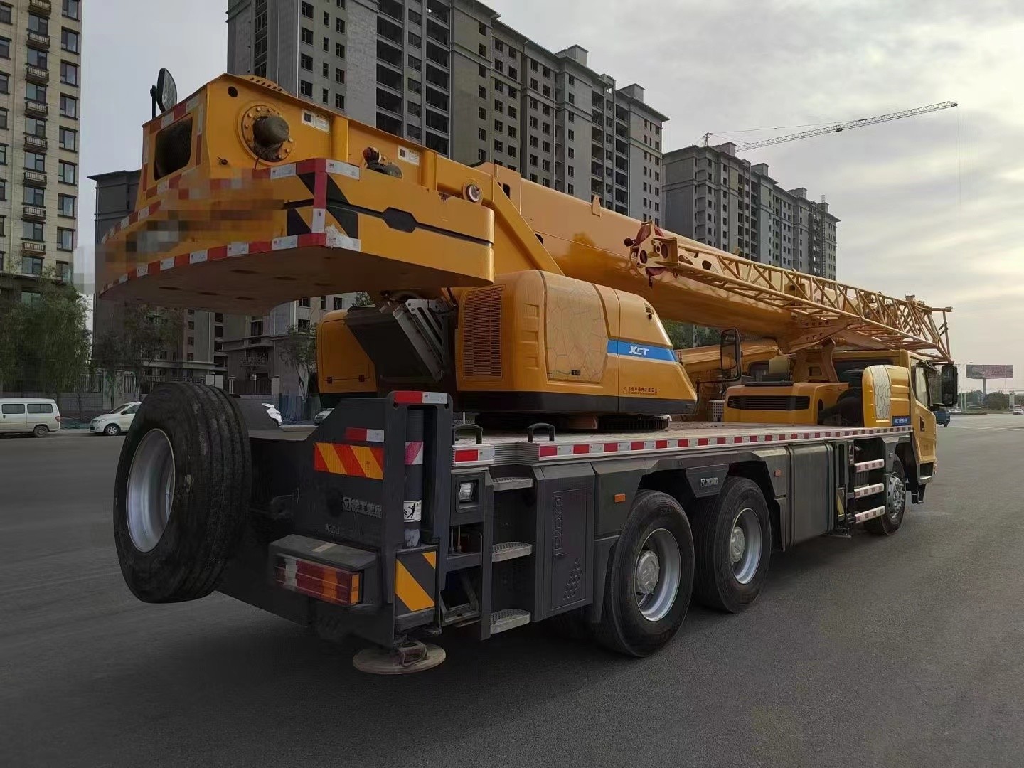 Chinese famous brand XCMG 25 Ton 50 Ton 70 Ton 100 ton mobile truck crane for sale
