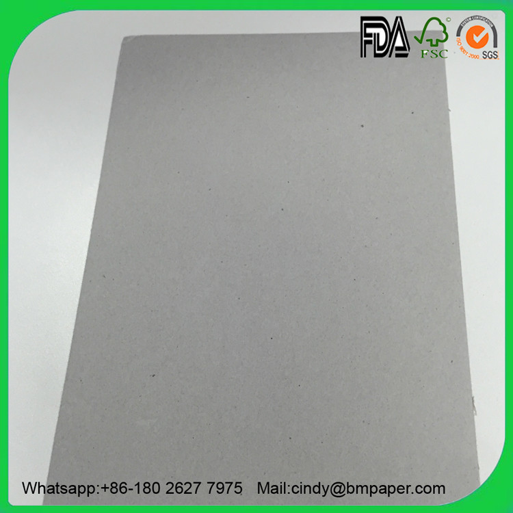 700 * 1000mm Corrugated Cardboard Roll , Grey Folding Corrugated Paper Sheets