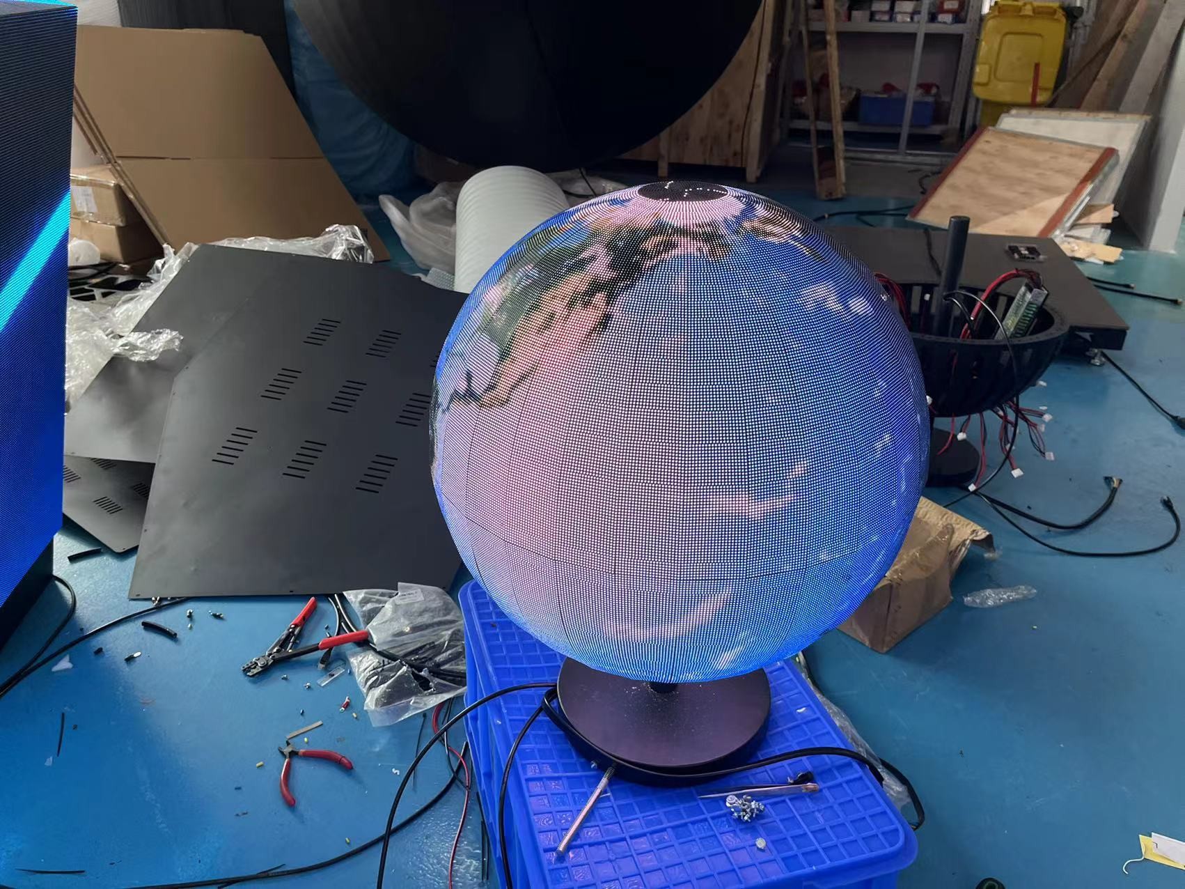 Sphere Shaped 360 Degree Viewing Angle Spherical LED Display For Outdoor Advertising