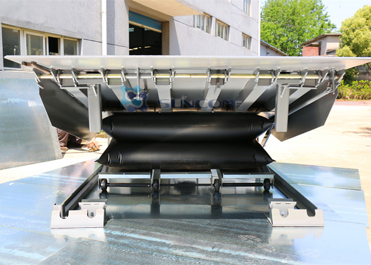 High Performance Air Bag Dock Leveler , Safe Airbag Lifting Load Dock Leveler