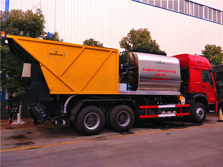 6x4 8m3 Asphalt Distribution Truck Sprayer Truck Rhd Drive 340hp