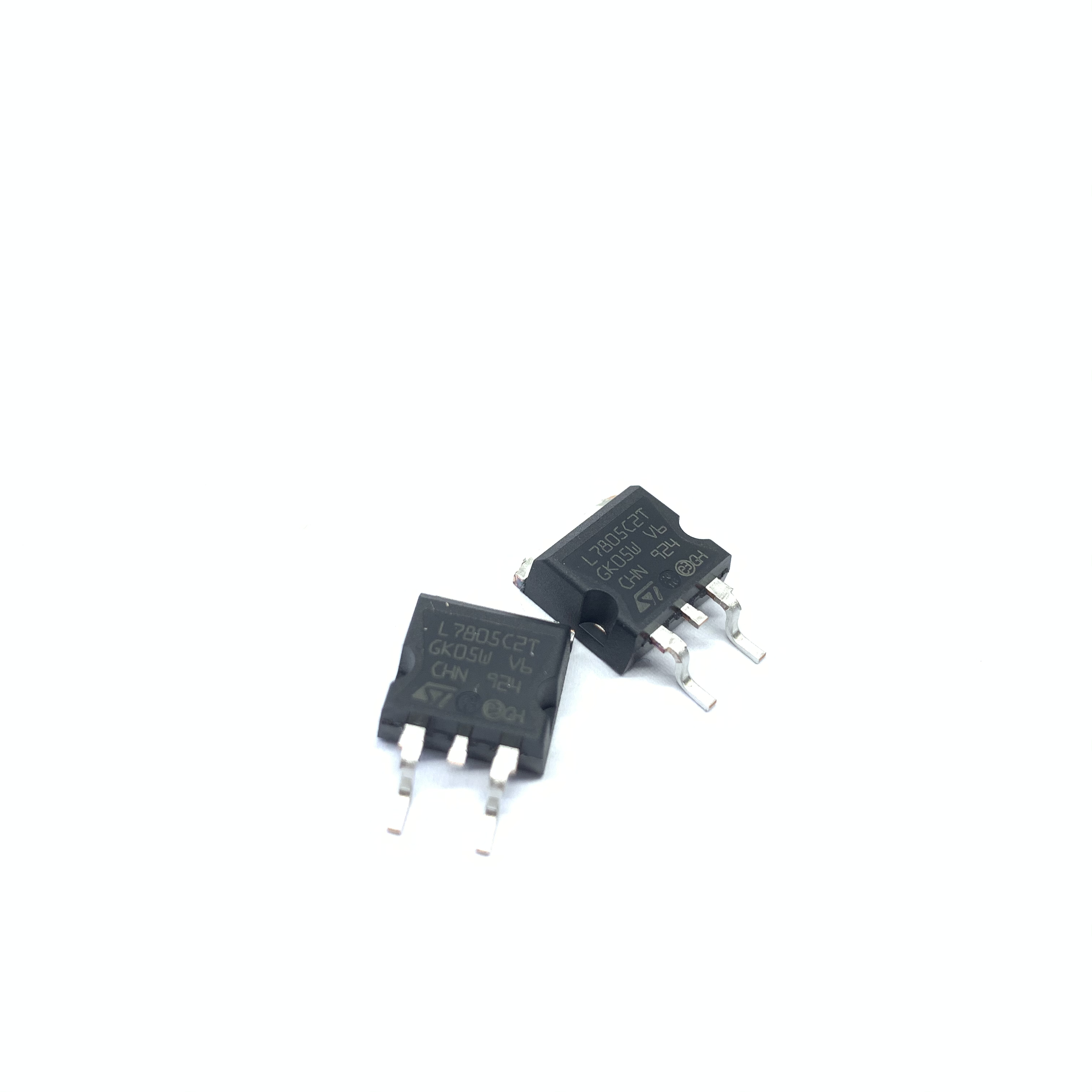 Electronic smd Components SMD SMT L7805ABD2T-TR IC Chips LED Driver Backlight DIY smd Components
