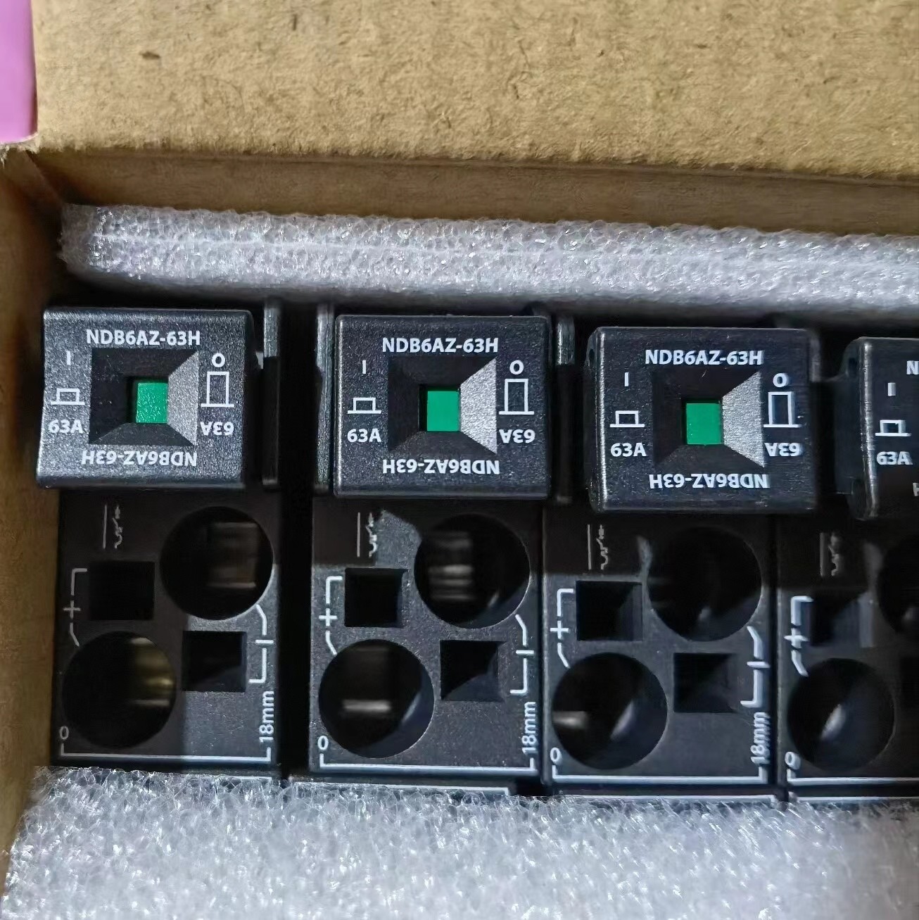 Nader Circuit Breaker For Huawei NDB6AZ-125H/125/1PN 10A 20A 32A 40A 63A 100A 125A