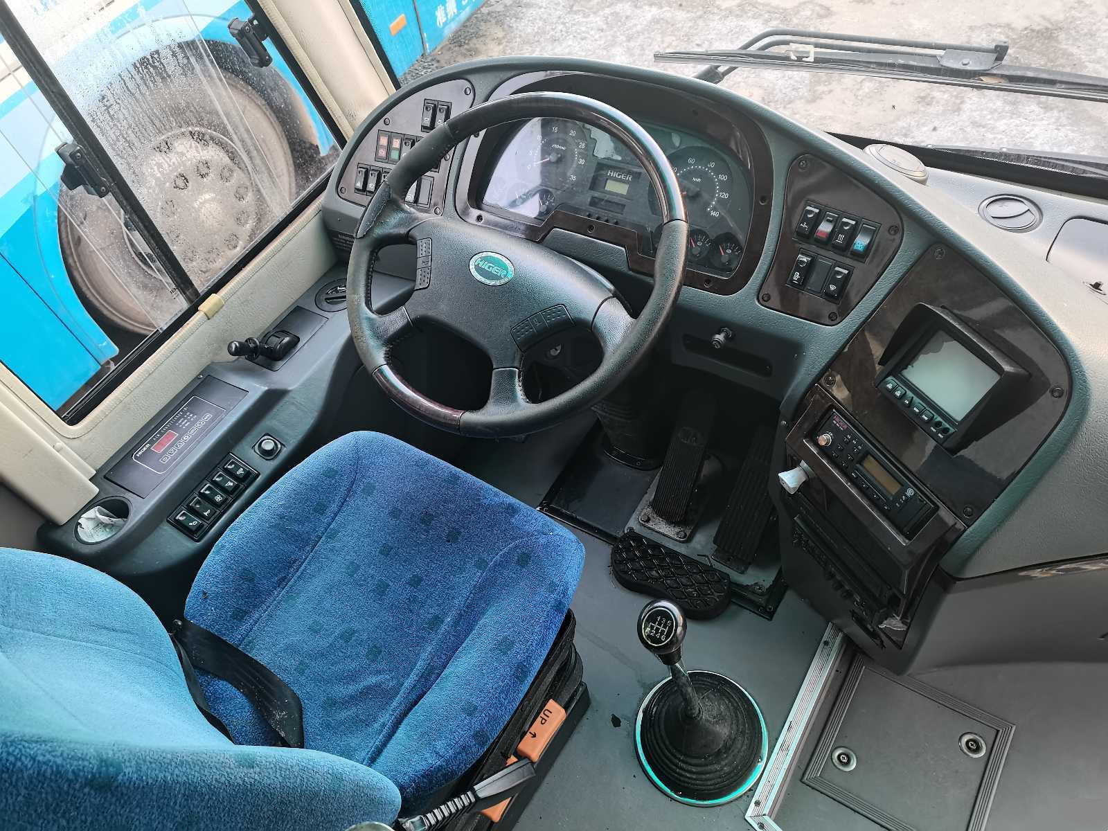 12m Luxury Used Coach Bus Higer Bus Parts 35seats Second Hand Passenger Bus