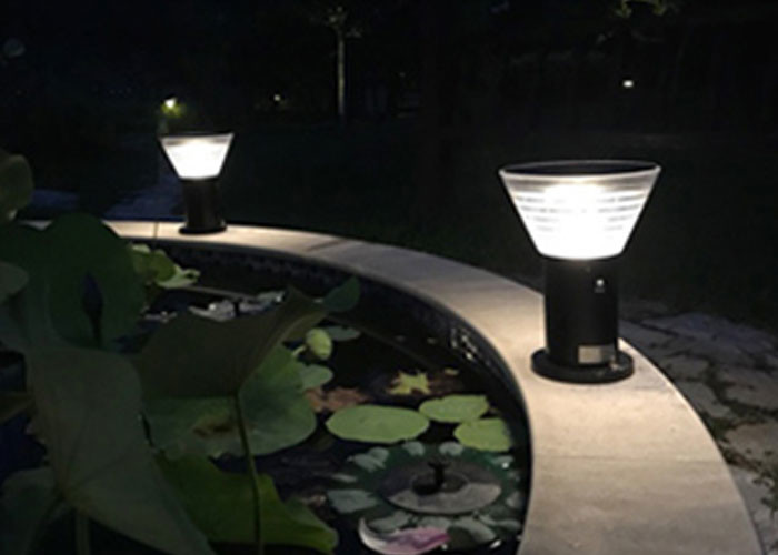 Energy Conservation Solar Lawn Lights 3200AH 6400mAH 30cm 60cm 80cm Height