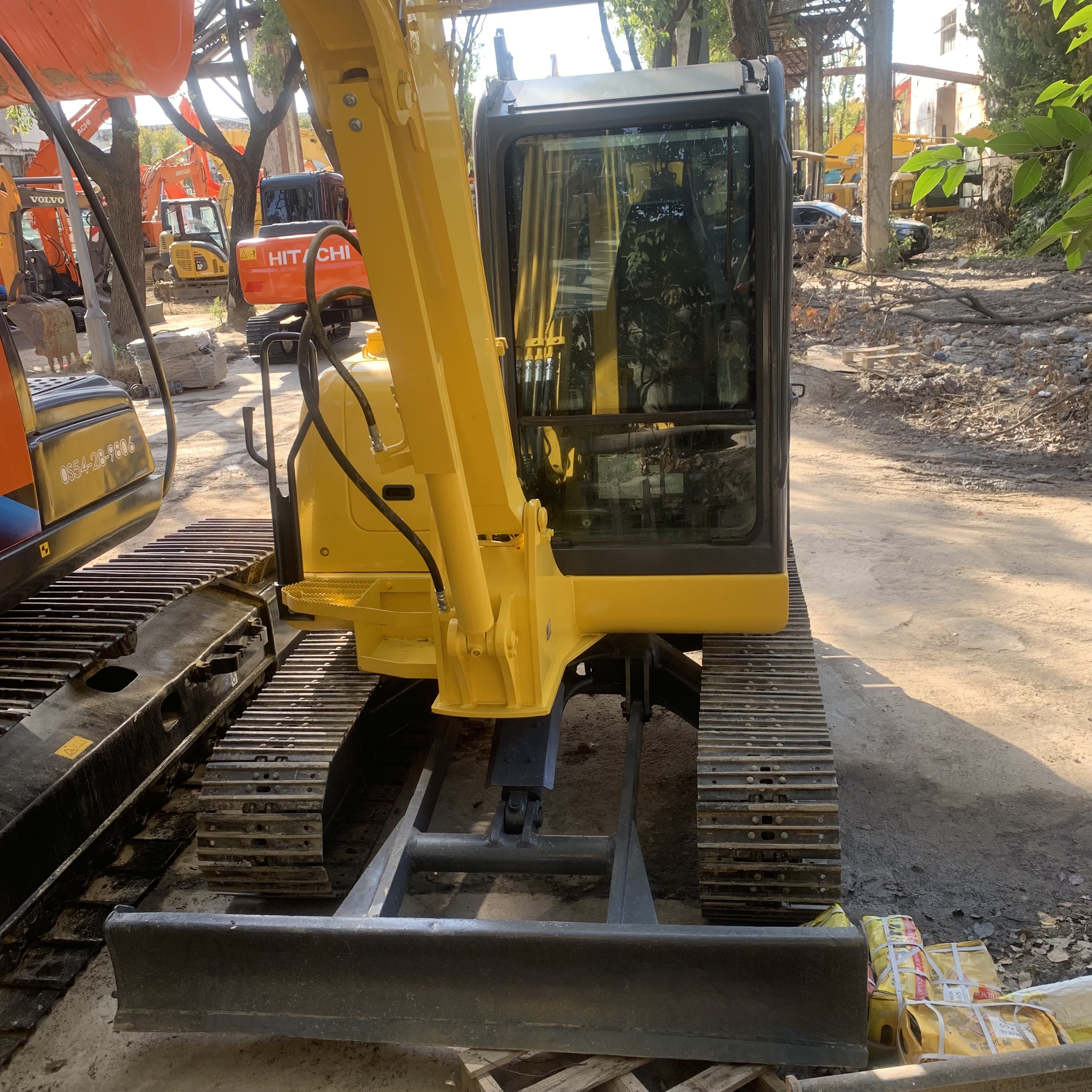 Komatsu PC56 PC55MR Used Excavators 5 Ton With Original Hydraulic Cylinder