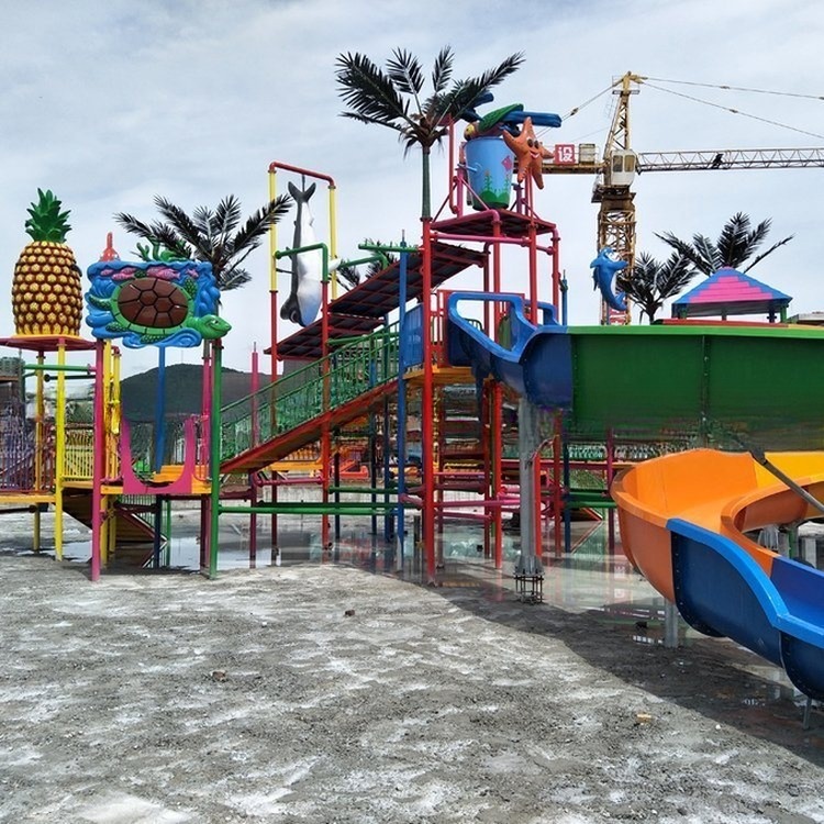 Outdoor Playground Water Park Games Middle-Sized Water Playhouse with Slide