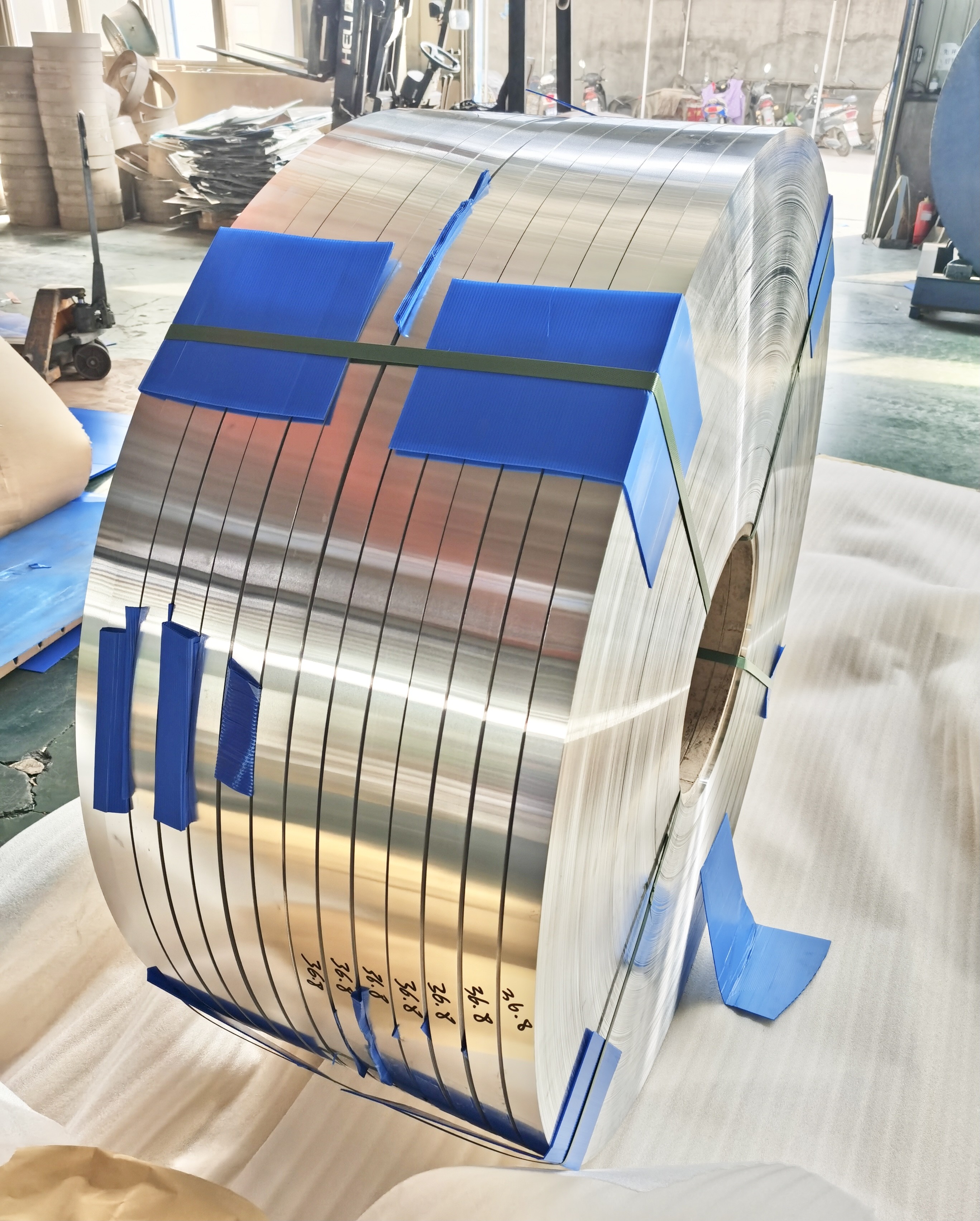 0.1mm - 6.0mm Aluminum Strip Coil Alloy 1060 1050 1100 3003 3005 5052 6061