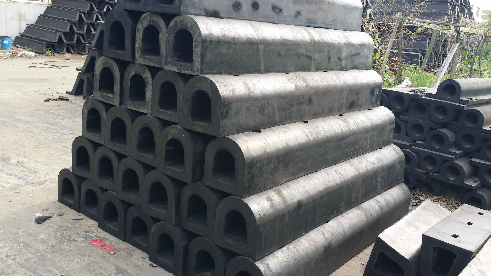 EPDM Marine Bumper Fenders for Boat and Dock Eco-Friendly D Type Fender Eco-Friendly