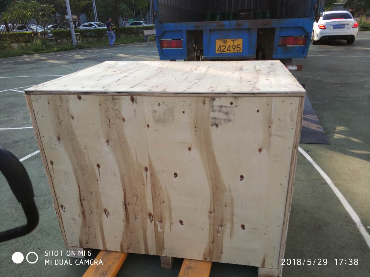 Solid Liquid Separation Automatic Backwash Aquaculture Rotary Drum Filter for Koi Pond 100*100*100cm