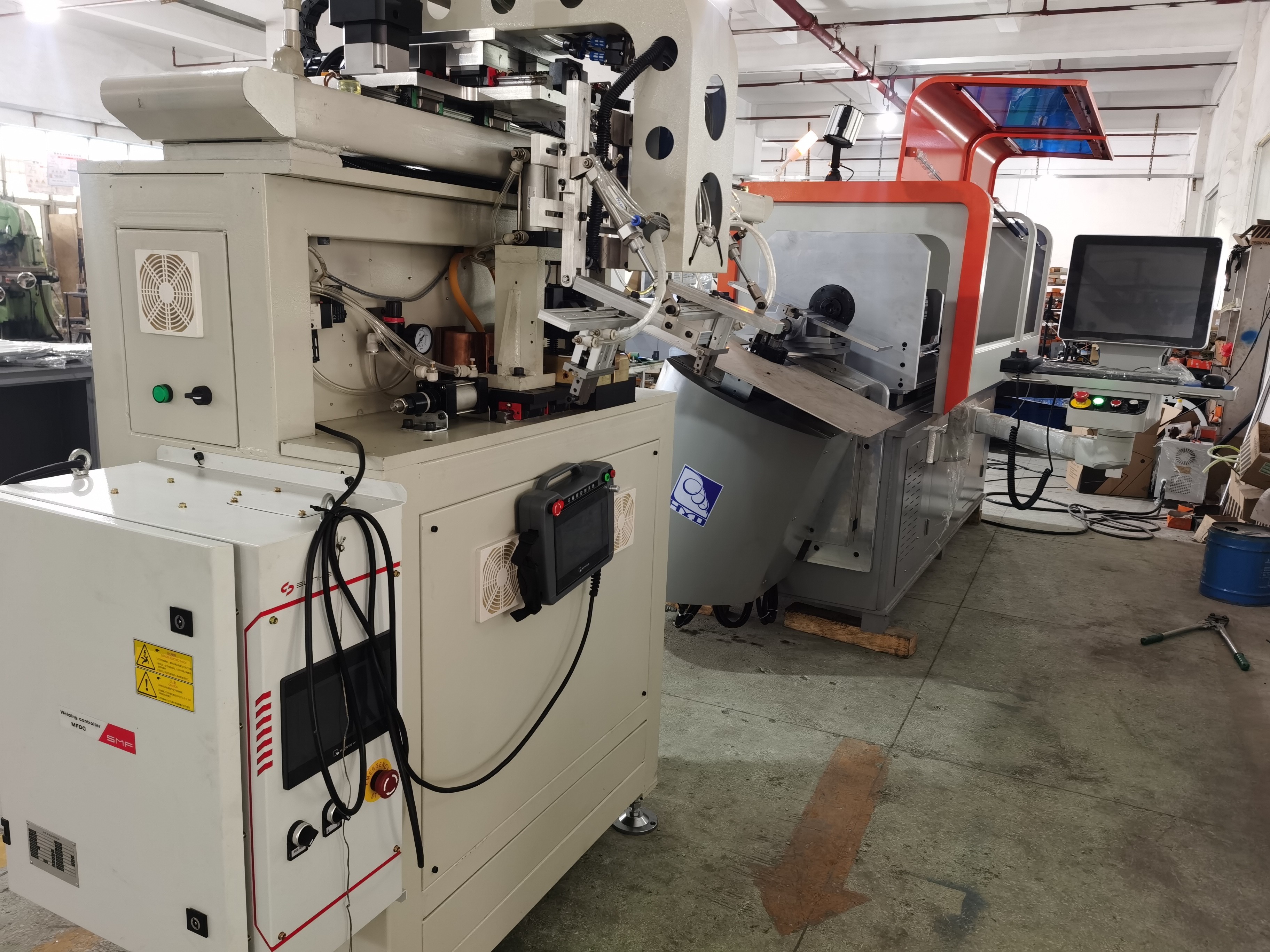 Automatic Wire Bending Equipment Ten Axes Controlled With 70m / Min Feeding Speed